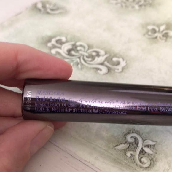 Urban Decay Perversion Mascara NEW - Picture 2 of 2